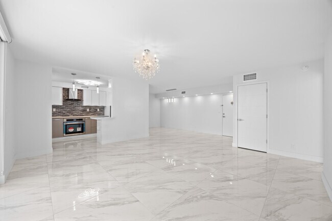 Building Photo - 137 Golden Isles Dr