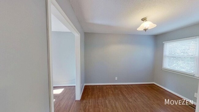 Building Photo - 6017 Whittier Dr