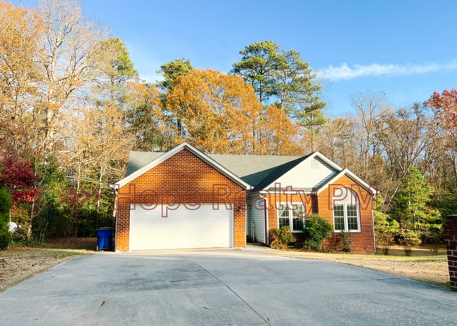 Building Photo - 5711 Meadowood Ln