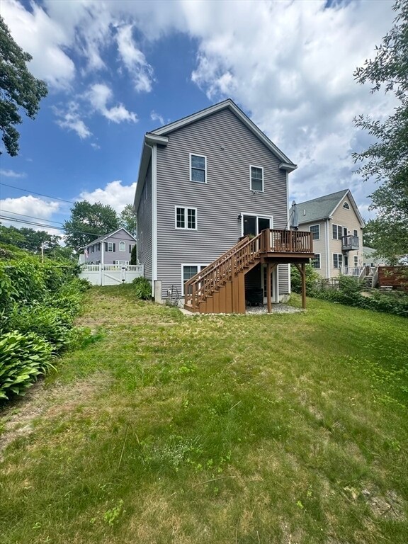 Building Photo - 142 Grove Ave