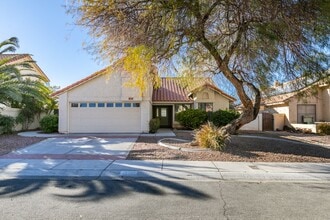 Building Photo - Lovely 1 story home near Warm Springs and Green Valley Pkwy with LARGE backyard!