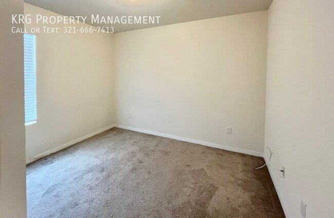 Building Photo - 1009 NE 11th St