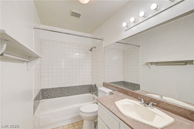Building Photo - 4040 Castle Cove Dr