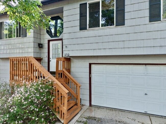 Building Photo - 2710 Cherly St