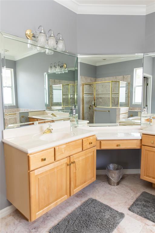 Building Photo - 664 Field Club Cir