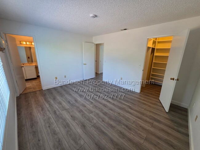 Building Photo - 5266 Evonne Ave