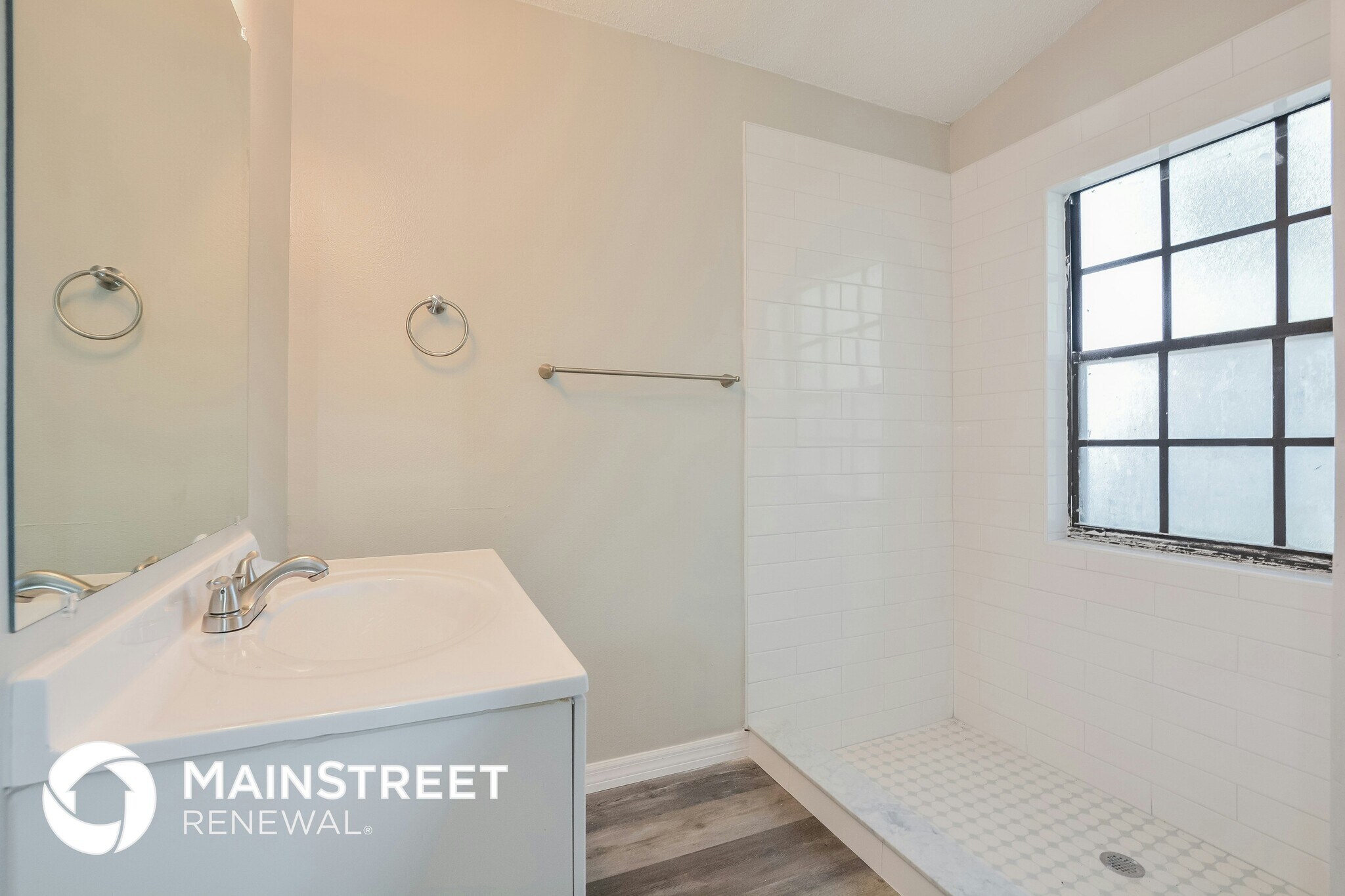 Building Photo - 1615 Sunburst Way