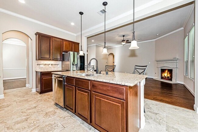 Building Photo - 6838 Adrienne Arbor Dr