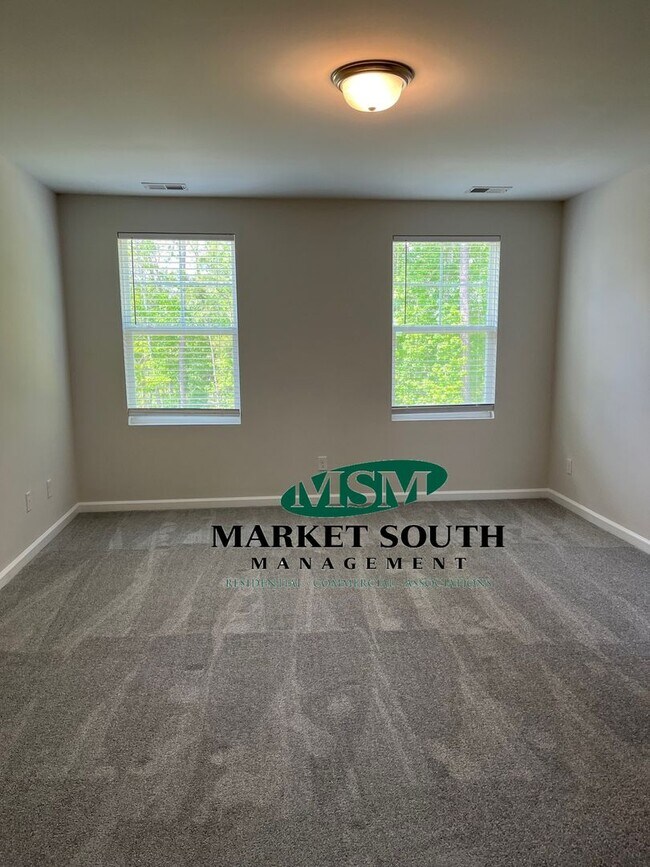 Building Photo - Rice Creek!  Port Wentworth **Rent Special...