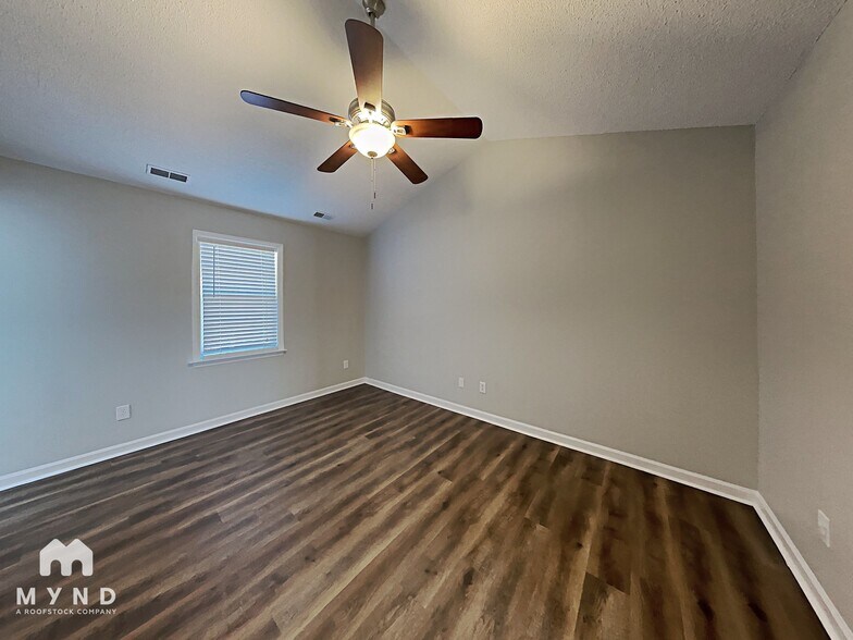 Building Photo - 1021 Brack Pl