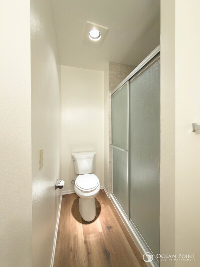 Building Photo - Spacious 2 Bedroom Condo in Camarillo!