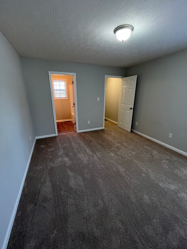 Building Photo - Upper Stone Apartments