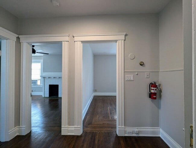 Building Photo - 2145 Slane Ave