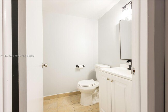 Building Photo - 4600 SW 67th Ave
