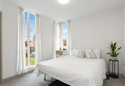 Building Photo - Stunning 2 bedroom w/rooftop deck in Beacon Hill!