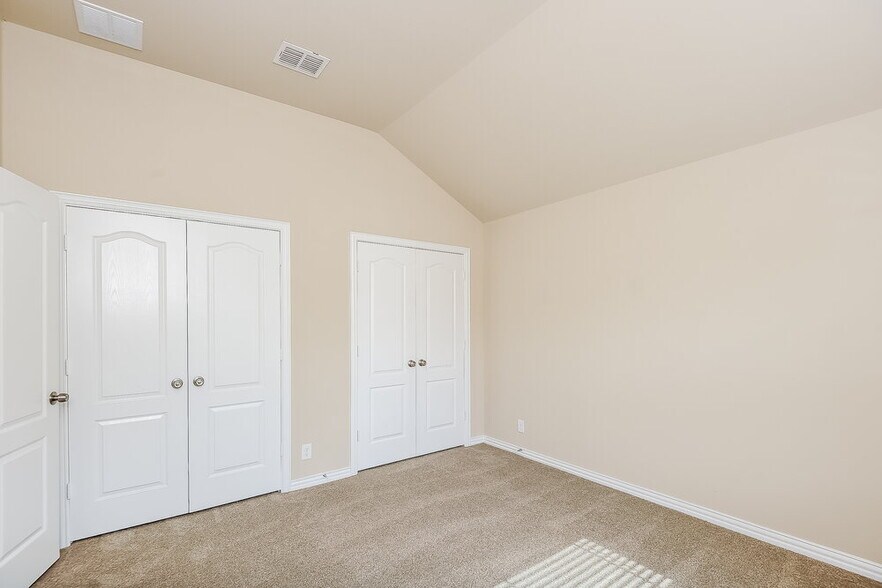 Building Photo - 4933 Lemon Grove Dr