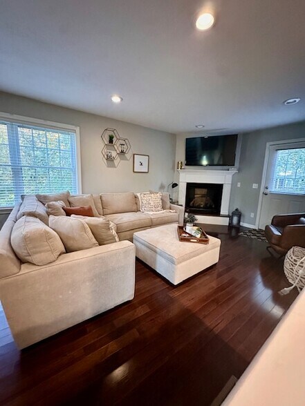 Building Photo - 150 Worcester St