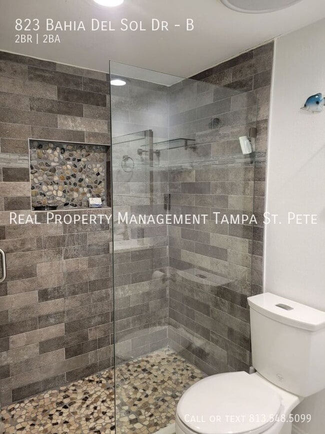 Building Photo - 823 Bahia Del Sol Dr