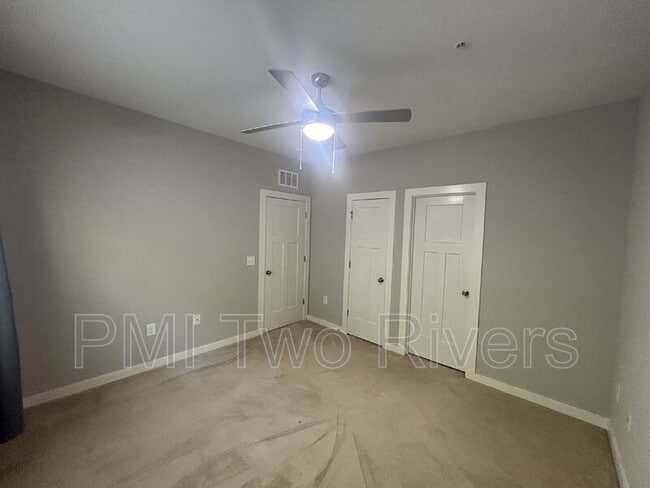 Building Photo - 410 Rosedale Ave