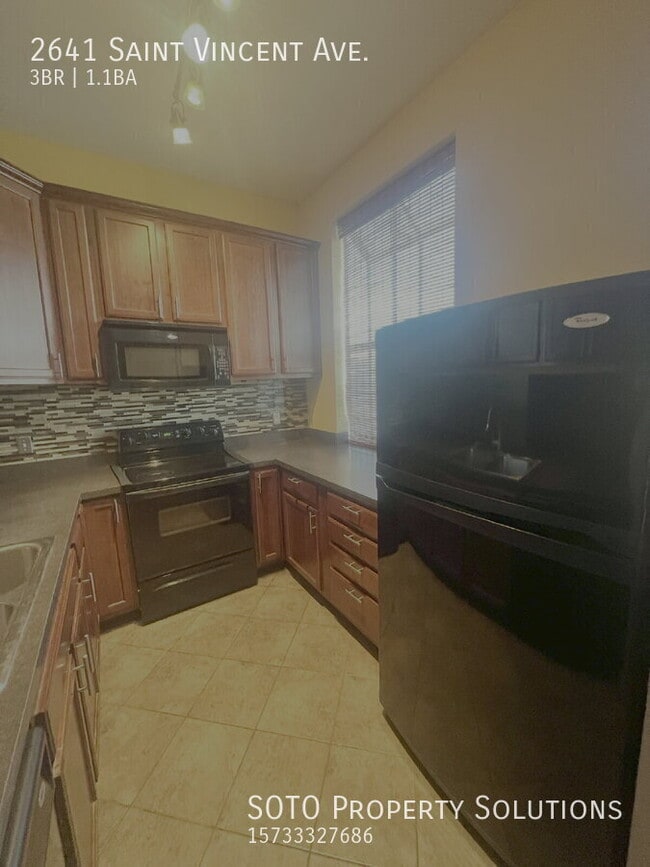 Building Photo - 2641 St Vincent Ave