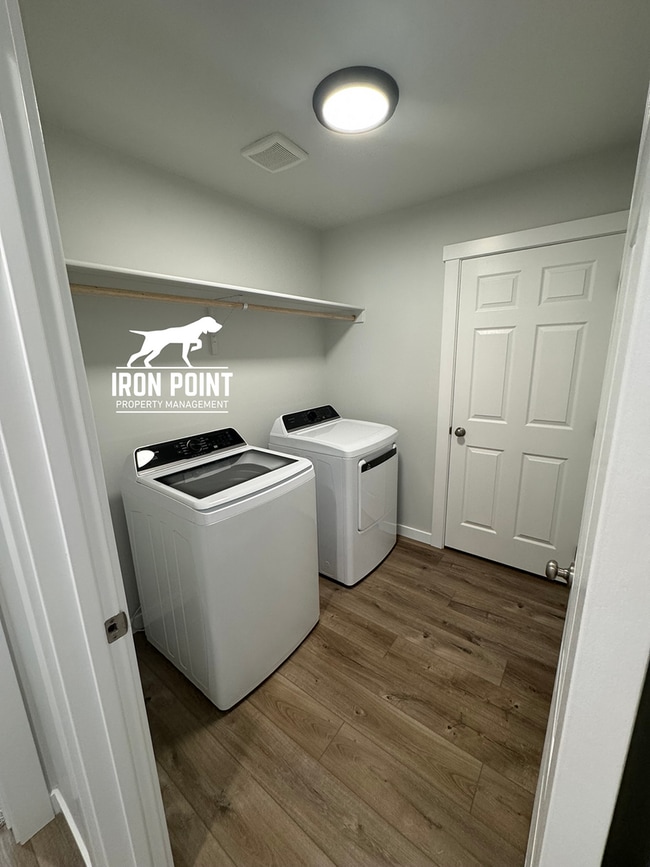 Building Photo - *Move-in Special* Brand New Home w/3 car g...