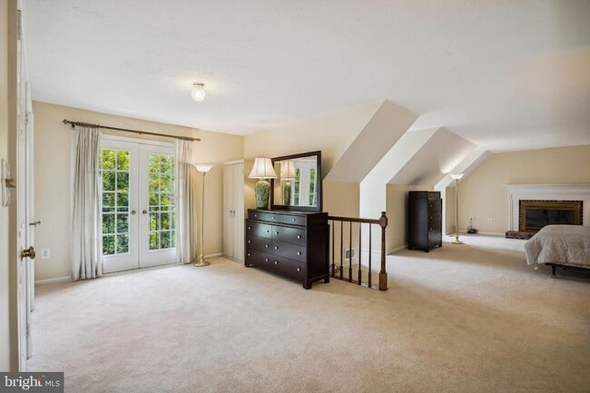 Building Photo - 9708 Locust Hill Dr
