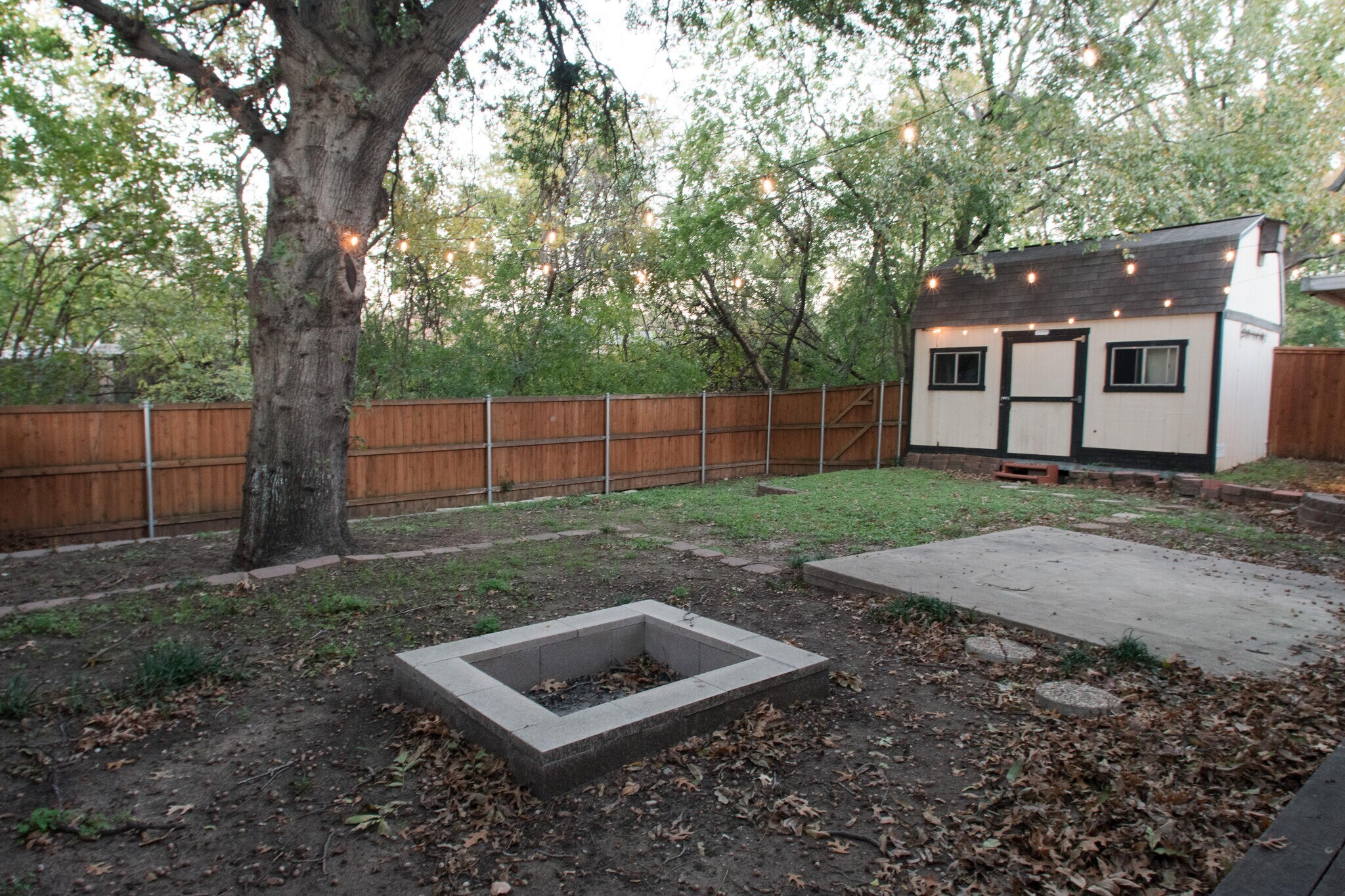 Building Photo - 2129 Province Ln