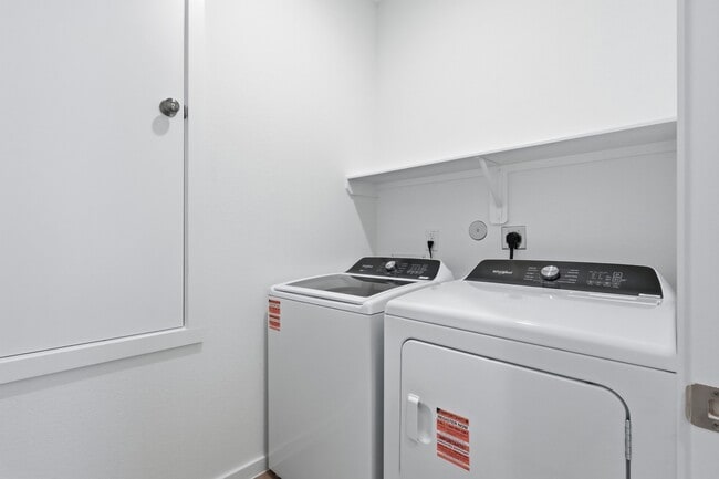 Building Photo - 26299 Arrowleaf Dr