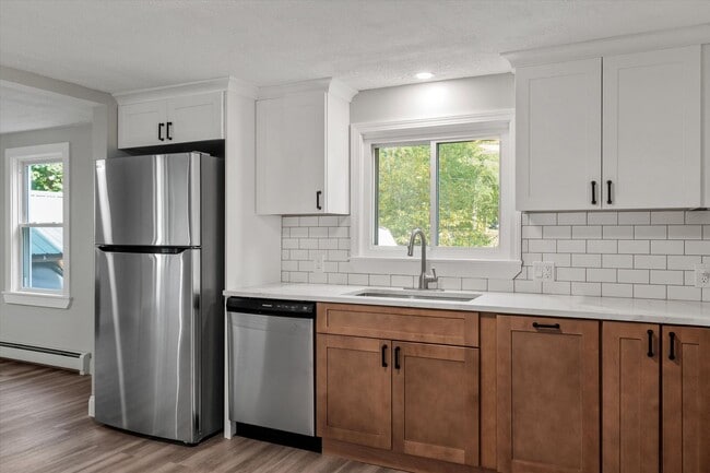 Building Photo - 3 Providence Hill Rd