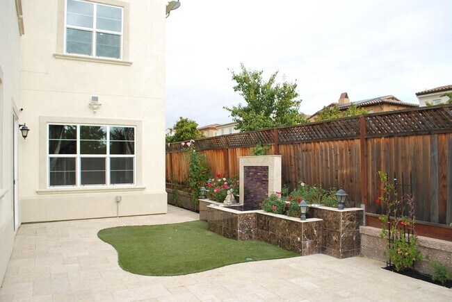 Building Photo - 3502 Cinnamon Ridge Rd