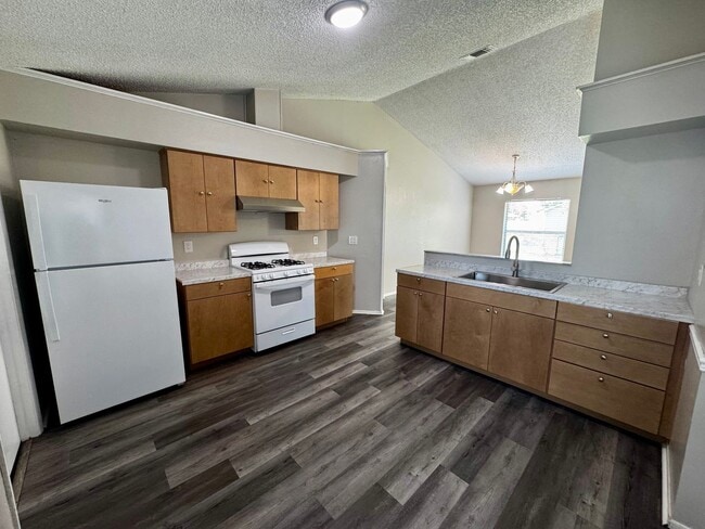 Building Photo - Renovated, Updated & Spacious Home