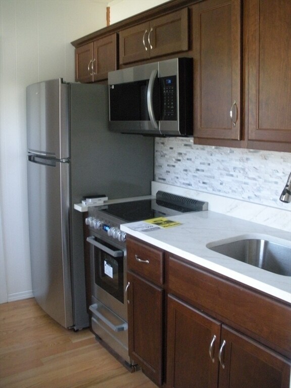 Building Photo - 113 Rockland St