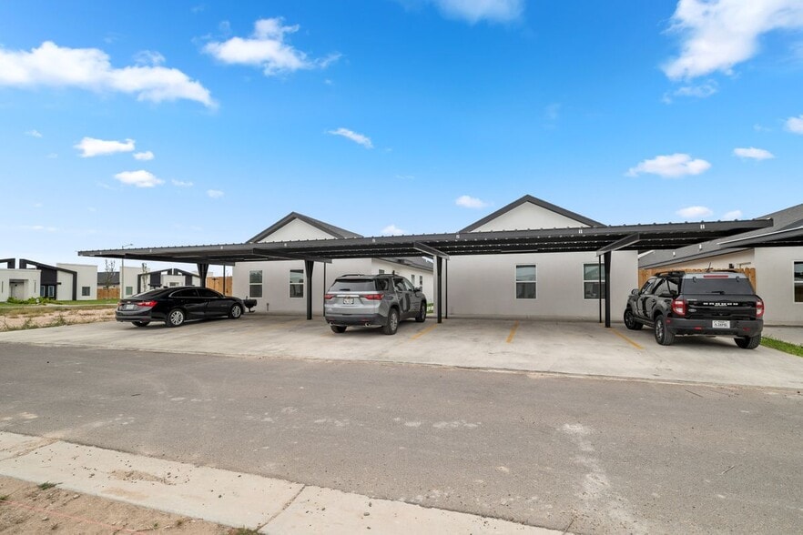 Building Photo - 11304 N 25th St