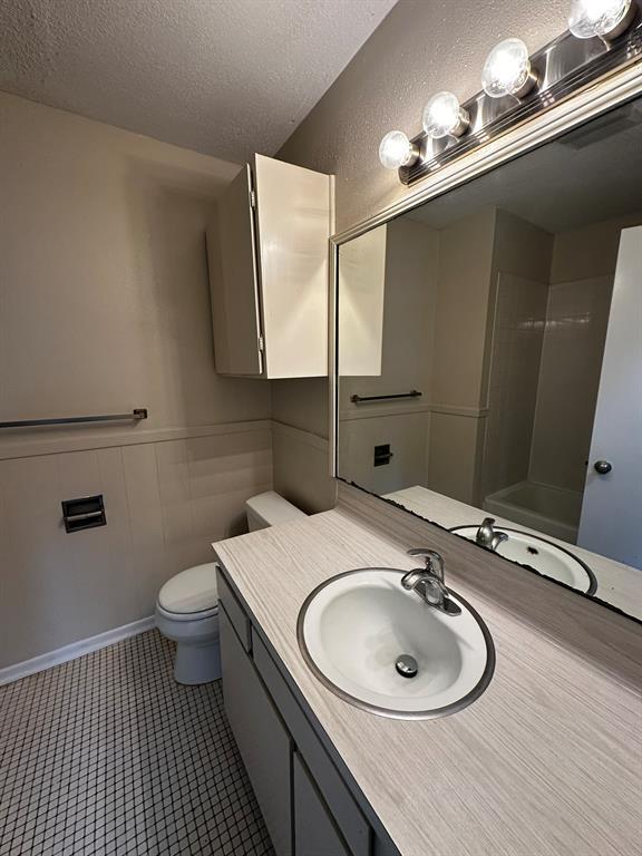 Building Photo - 5802 Emerald Forest Dr