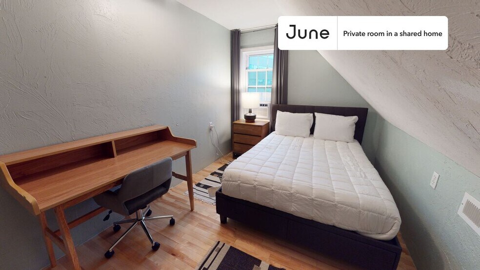 Primary Photo - Room in Shared 7 bed/2.5 bath home