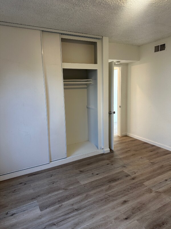 Building Photo - 1317 W 97th St