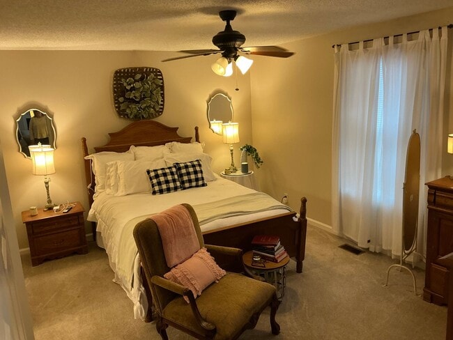 Building Photo - 2157 Watertown Pl