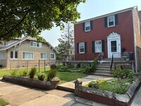 Building Photo - 2337 Ridgeland Ave