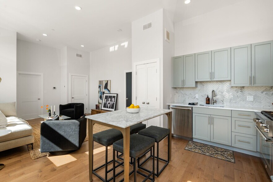 Building Photo - 50 Hichborn St