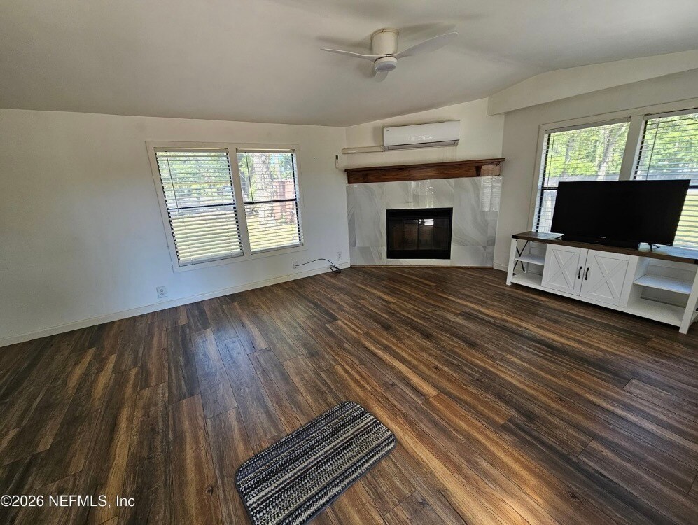 Building Photo - 3513 E Buffalo Ln