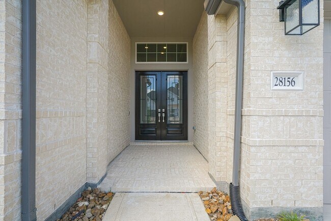 Building Photo - 28156 Graywood Dr