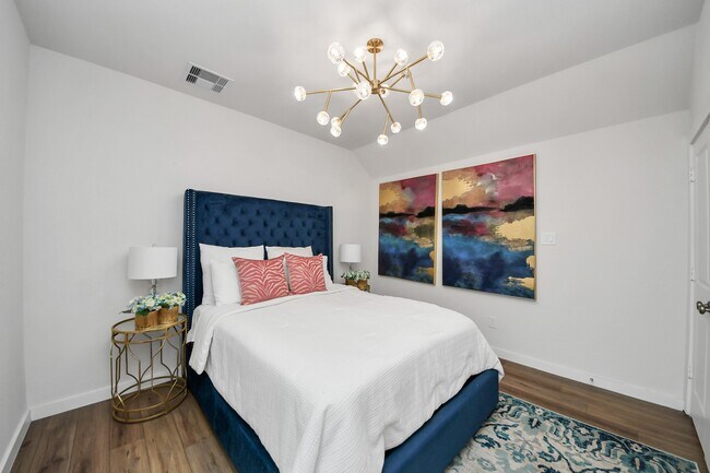 Building Photo - 15734 Autumn Sun Ct