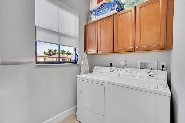 Building Photo - 10072 NW 87th Terrace