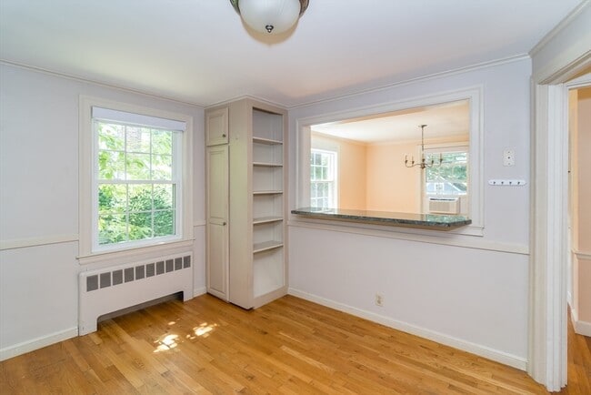 Building Photo - 15 Charles St