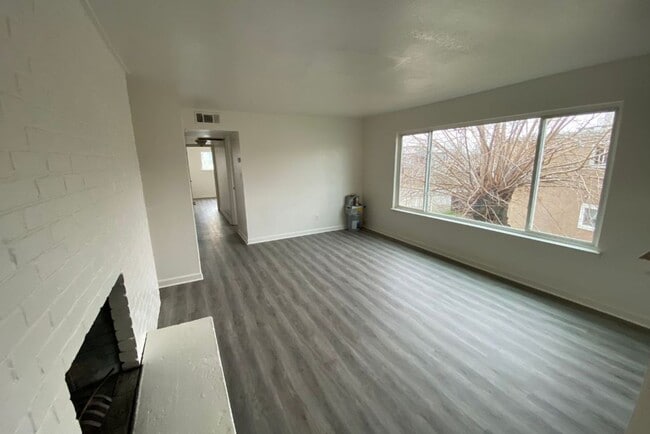 Building Photo - 5644 Odea Dr