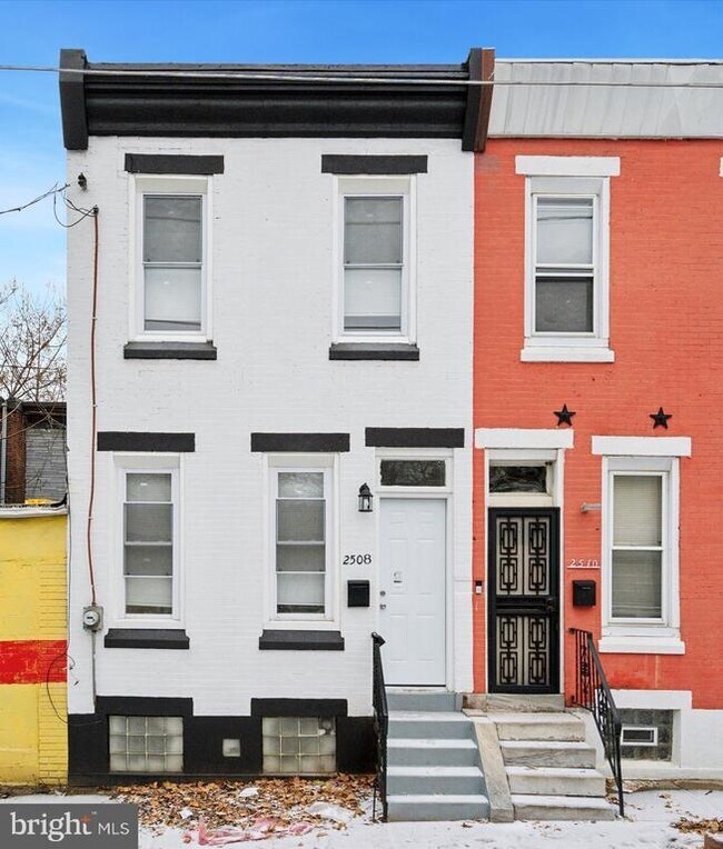 Building Photo - 2508 N Sartain St