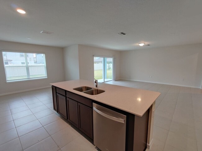 Building Photo - 30194 Merilee Pl