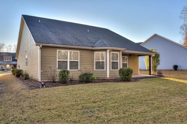 Building Photo - 219 Sandleton Way