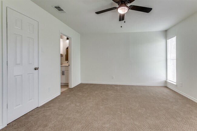 Building Photo - 2126 Trellis Pl