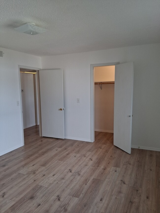 main bed - 1938 N 9th Ave